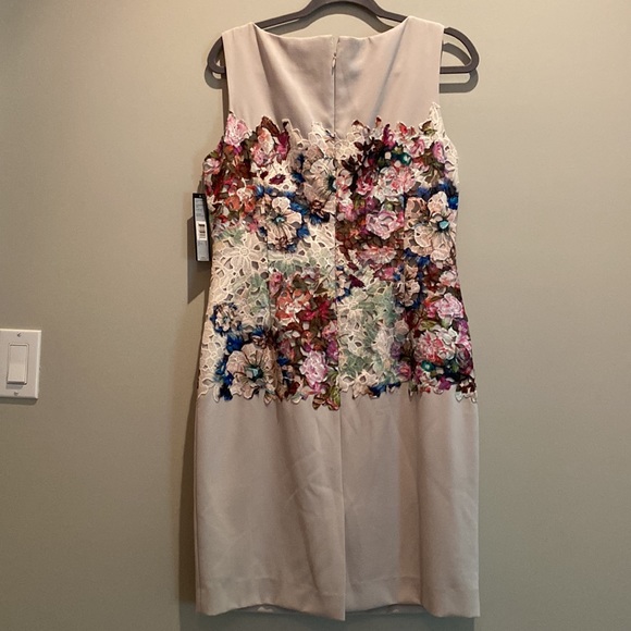 Tahari NWT! Sleeveless Dress Floral Embroidery Woman’s Size 10 - Picture 8 of 8